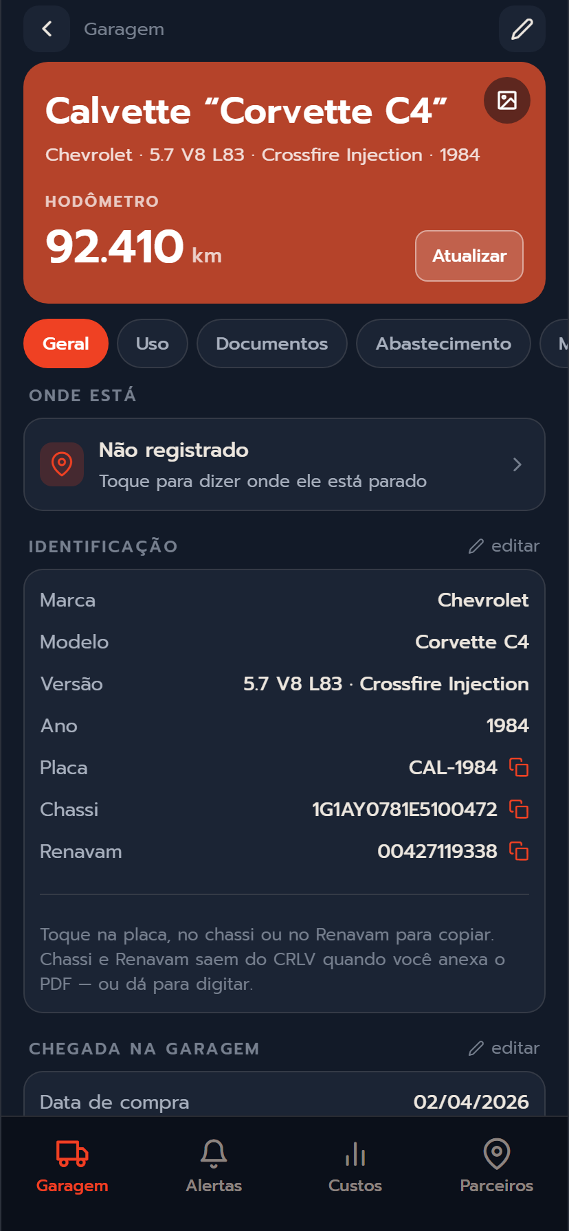 A ficha de um Corvette C4 no Bólido: hodômetro, abas de uso, documentos, abastecimento e manutenção, placa, chassi e Renavam.